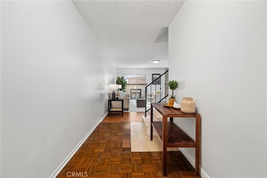 13534 Cordary Ave unit 14, Hawthorne, CA 90250 - photo 2