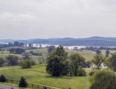 Sunset Bay, Lot 122 & deeded slip 152