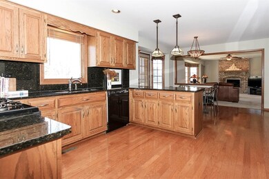 3504 Tussell St, Naperville, IL 60564 - photo 3