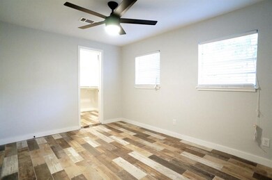 4706 Fisk St unit 1/2, Houston, TX 77009 - photo 7