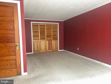 553 1/2 Arlington St, Tamaqua, PA 18252 - photo 6