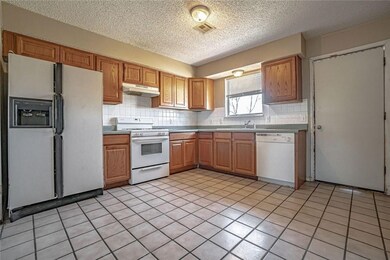 1036 Hendrix St, Rogers, AR 72756 - photo 6