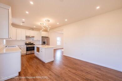 Kitchen 4