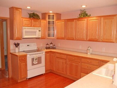 W2965 Sand Crane Dr, Belleville, WI 53508 - photo 7