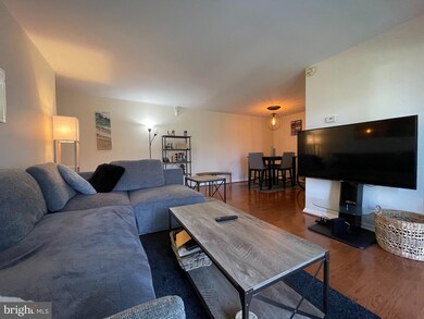 3702 N Rosser St unit T2, Alexandria, VA 22311 - photo 4
