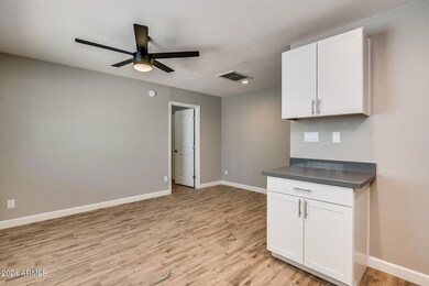 801 E Puget Ave unit 4, Phoenix, AZ 85020 - photo 4