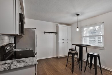 3451 Halpern St, Columbus, OH 43230 - photo 4