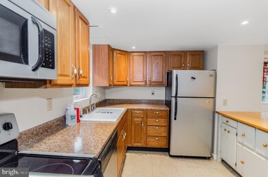 124 E Wyomissing Ave, Mohnton, PA 19540 - photo 5