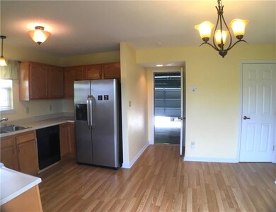 960 Rotherham Ln, Beech Grove, IN 46107 - photo 3