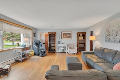 39 W Sand Lake Rd, Wynantskill, NY 12198 - photo 2