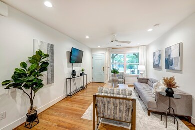 815 Sara Rose St, Houston, TX 77018 - photo 5