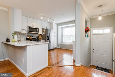 15719 Ensleigh Ln, Bowie, MD 20716 - photo 4