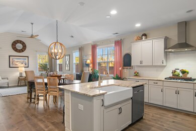 411 Whispering Breeze Ln, Summerville, SC 29486 - photo 7