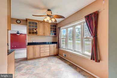 5698 Linton Rd, Sykesville, MD 21784 - photo 4