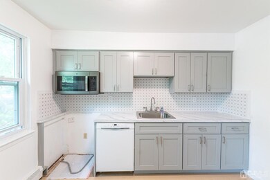 14 York Dr unit 4B, Edison, NJ 08817 - photo 5