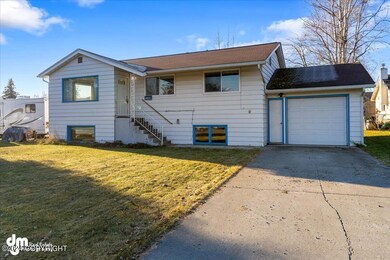 01-Front Exterior_ELI08758