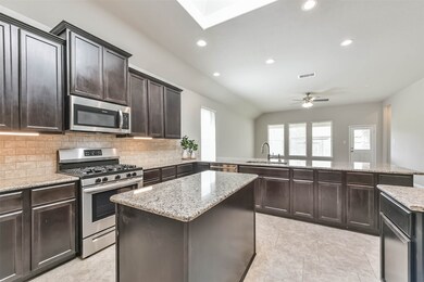 2712 Westland Ln, Pearland, TX 77581 - photo 7