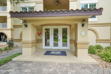 2_Lobby Entrance