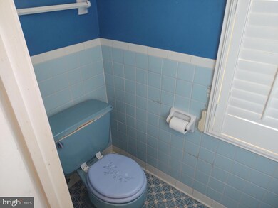 2250 Dawn Ln, Temple Hills, MD 20748 - photo 4