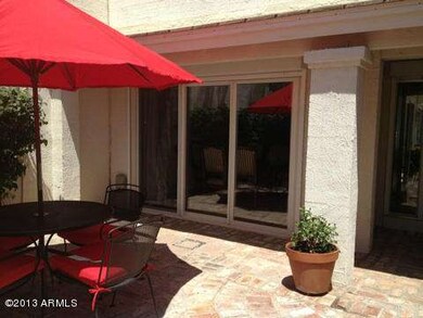 CHARMING ENTRY COURTYARD