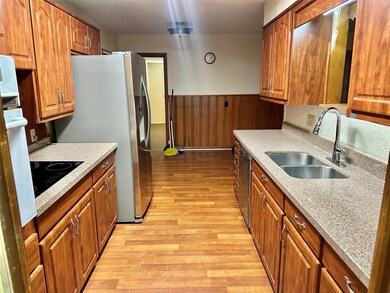 1413 S Lindsay St, Gainesville, TX 76240 - photo 7