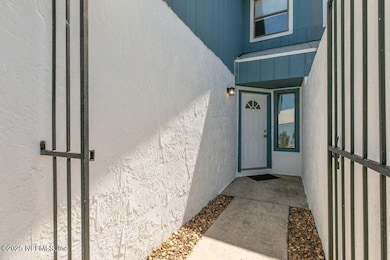 Private front gated entry