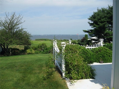 80 Seacrest Ln, Warwick, RI 02889 - photo 5