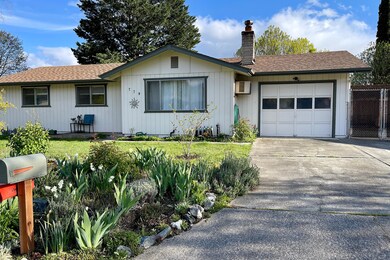 779 NW Carol Dr, Grants Pass, OR 97526 - photo 2