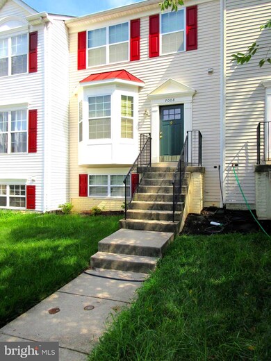 7008 Yellow Amber Ct, Capitol Heights, MD 20743 - photo 2