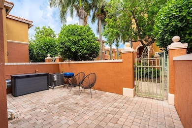 724 SW 106th Ave unit 2010, Pembroke Pines, FL 33025 - photo 3