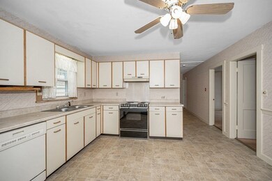 15 Bouchard Ave, Dracut, MA 01826 - photo 6