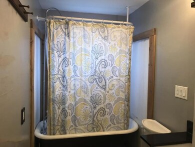 535 W Main St, Niles, MI 49120 - photo 4