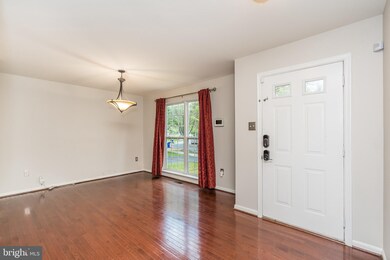 12214 Emerald Way, Germantown, MD 20876 - photo 6