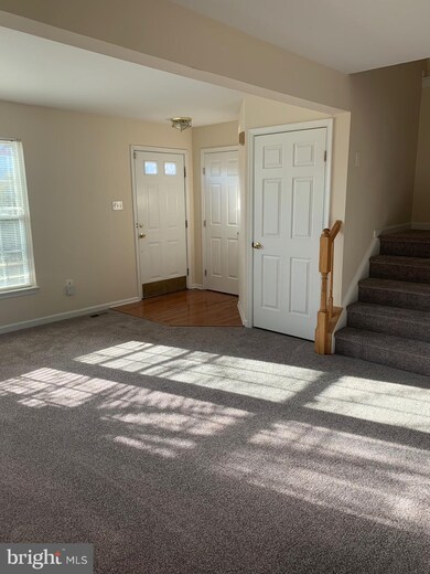 51 N Bellwoode Dr, Newark, DE 19702 - photo 2