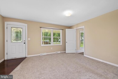 6807 Ashton Cir, Fredericksburg, VA 22407 - photo 7