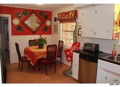 815 Rhodes Dr, Tyler, TX 75701 - photo 5