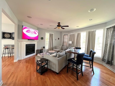 11 Cobble Ct, Unionville, CT 06085 - photo 3