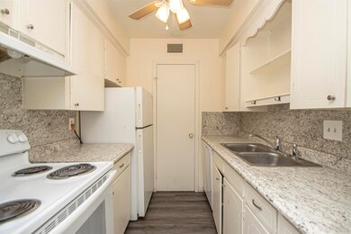 515 Brookside Dr, Little Rock, AR 72205 - photo 6