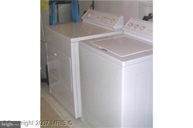 Lakeland Ridge Condominiums unit 210, Gaithersburg, MD 20878 - photo 4