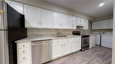 201 Winter Park unit B, College Station, TX 77840 - photo 5