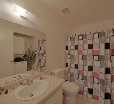 Fourplex (4)