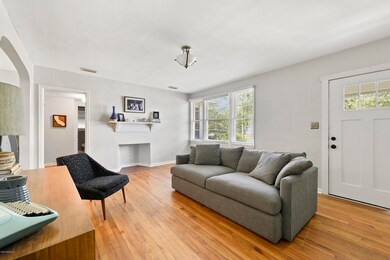 1331 Pine Grove Ct, Jacksonville, FL 32205 - photo 5