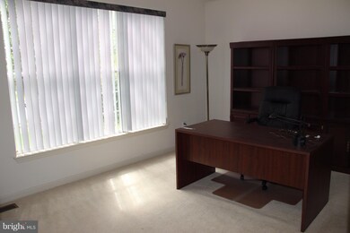 12517 Stratford Garden Dr, Silver Spring, MD 20904 - photo 5