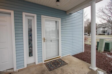 704 Cambridge Manor Dr, Schenectady, NY 12302 - photo 3