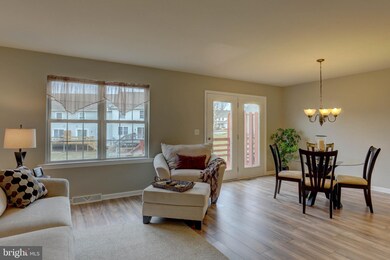 4071 Laurel Ln, Mount Joy, PA 17552 - photo 3