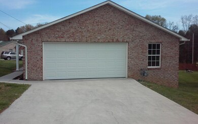 7410 Zach Ln, Corryton, TN 37721 - photo 3