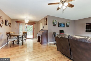 12603 Harbor Dr, Woodbridge, VA 22192 - photo 3