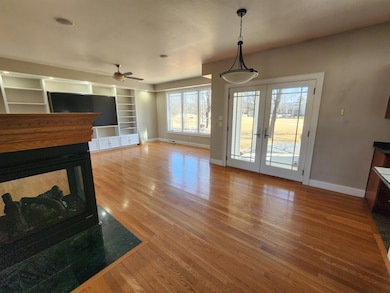 1579 Foxfire Ct, Waupaca, WI 54981 - photo 5