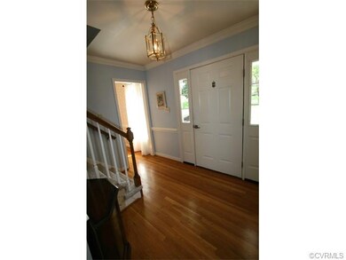 Lovely entrance foyer