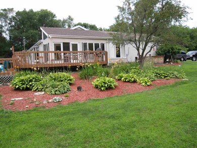 6047 Whalen Rd, Fitchburg, WI 53593 - photo 2